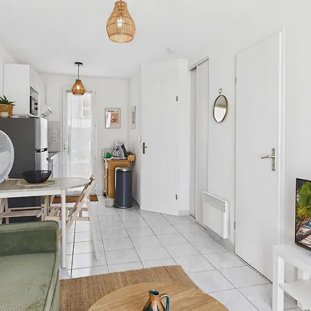 Daire Maison A 230m De La Avec Terrasse Et Parking Prive - Fr-1-326-869 Marseillan (Herault)