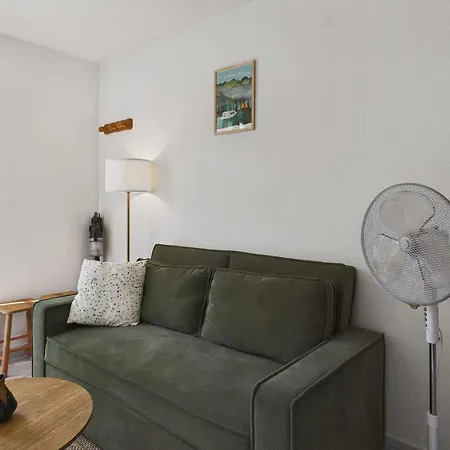 Maison à 230m De La Avec Terrasse Et Parking Privé - Fr-1-326-869