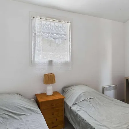Maison A 230m De La Avec Terrasse Et Parking Prive - Fr-1-326-869 Daire