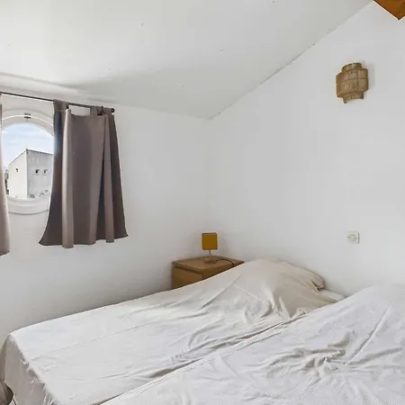 Maison à 230m De La Avec Terrasse Et Parking Privé - Fr-1-326-869 *