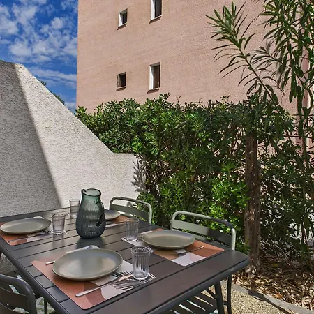 Maison A 230m De La Avec Terrasse Et Parking Prive - Fr-1-326-869 * Marseillan (Herault)